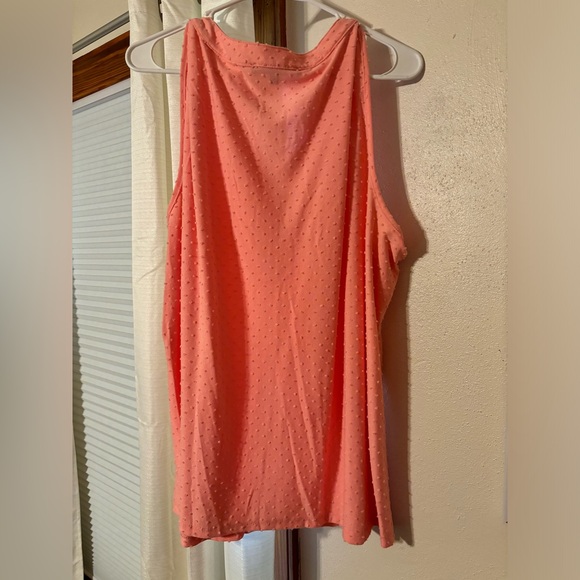 Tank - Picture 2 of 2